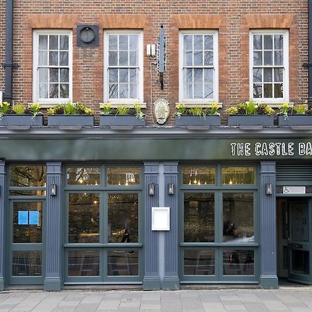 The Castle Bar Room Only CBG Exterior photo